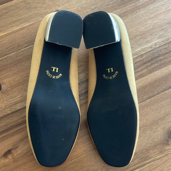 Goldenrod kitten heels- EUC - Picture 3 of 3